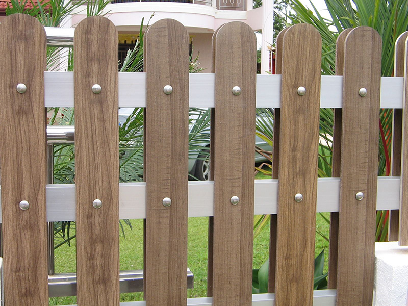 Gợi ý một số mẫu tường rào đẹp và kiên cố cho nhà cấp 4 - Ảnh 8.