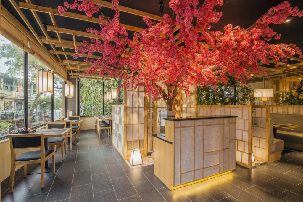 Không gian nội thất nhà hàng đậm phong cách Nhật Bản